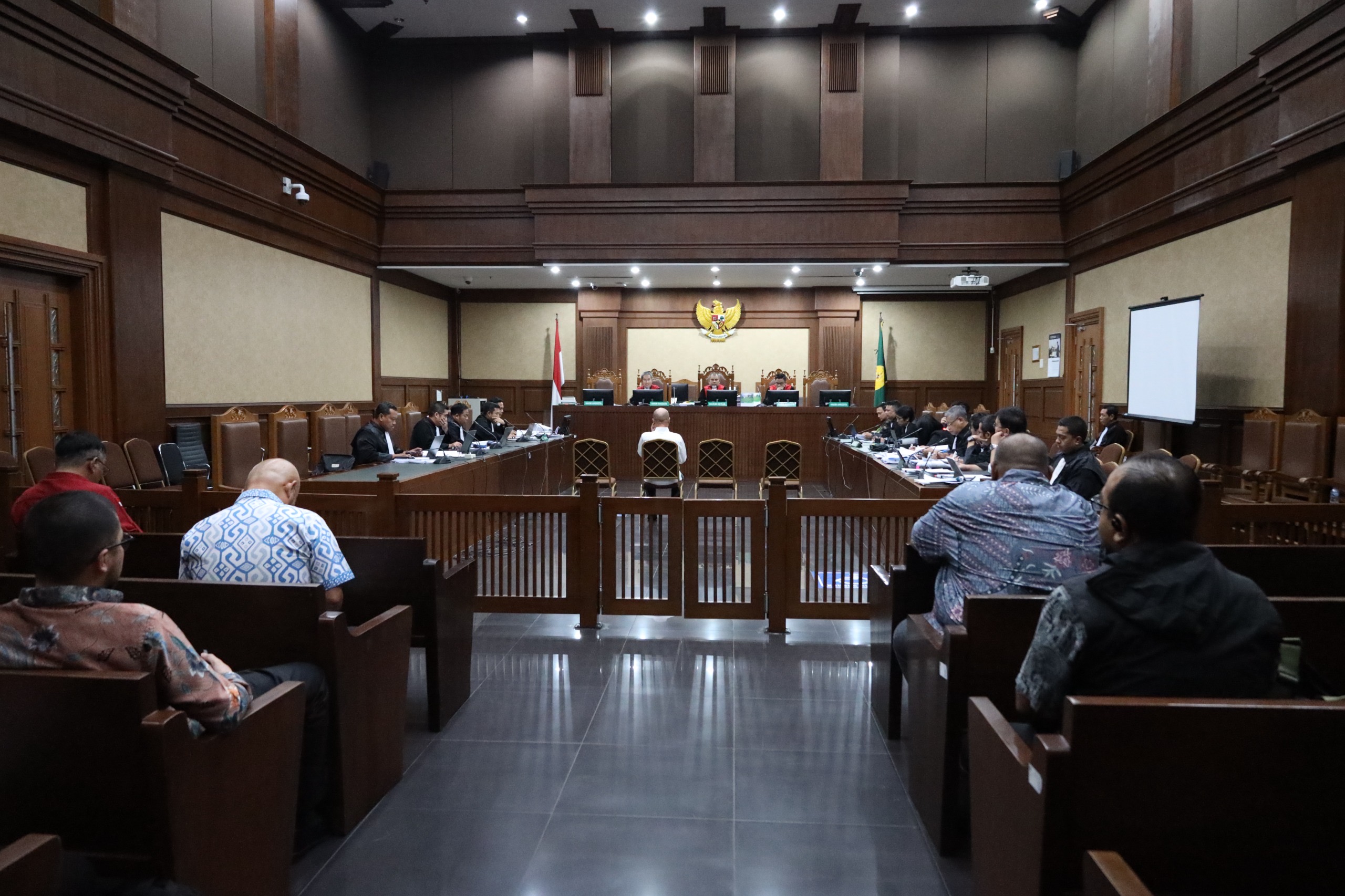 Skandal Suap Hakim Terbongkar! Skema Yuridis Palsu dan Dana 60 Juta USD Menggema di Sidang Marcella Santoso