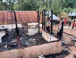 Tragis! Ditinggal ke Ibadah Minggu di Gereja, Rumah Warga di TTS Ludes Terbakar
