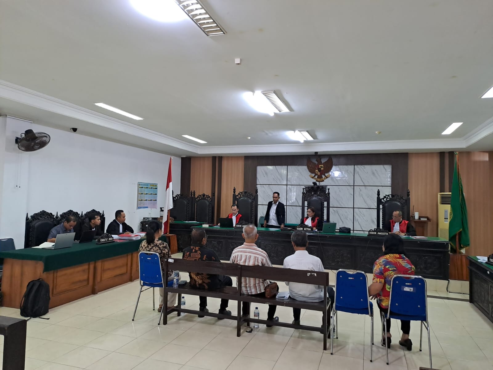 Sidang Korupsi Garam Sabu Raijua, Eks Bupati Bantah Terima Uang, 803 Ton Garam Belum Dibayar Sidang Korupsi Garam Sabu Raijua, Eks Bupati Bantah Terima Uang, 803 Ton Garam Belum Dibayar