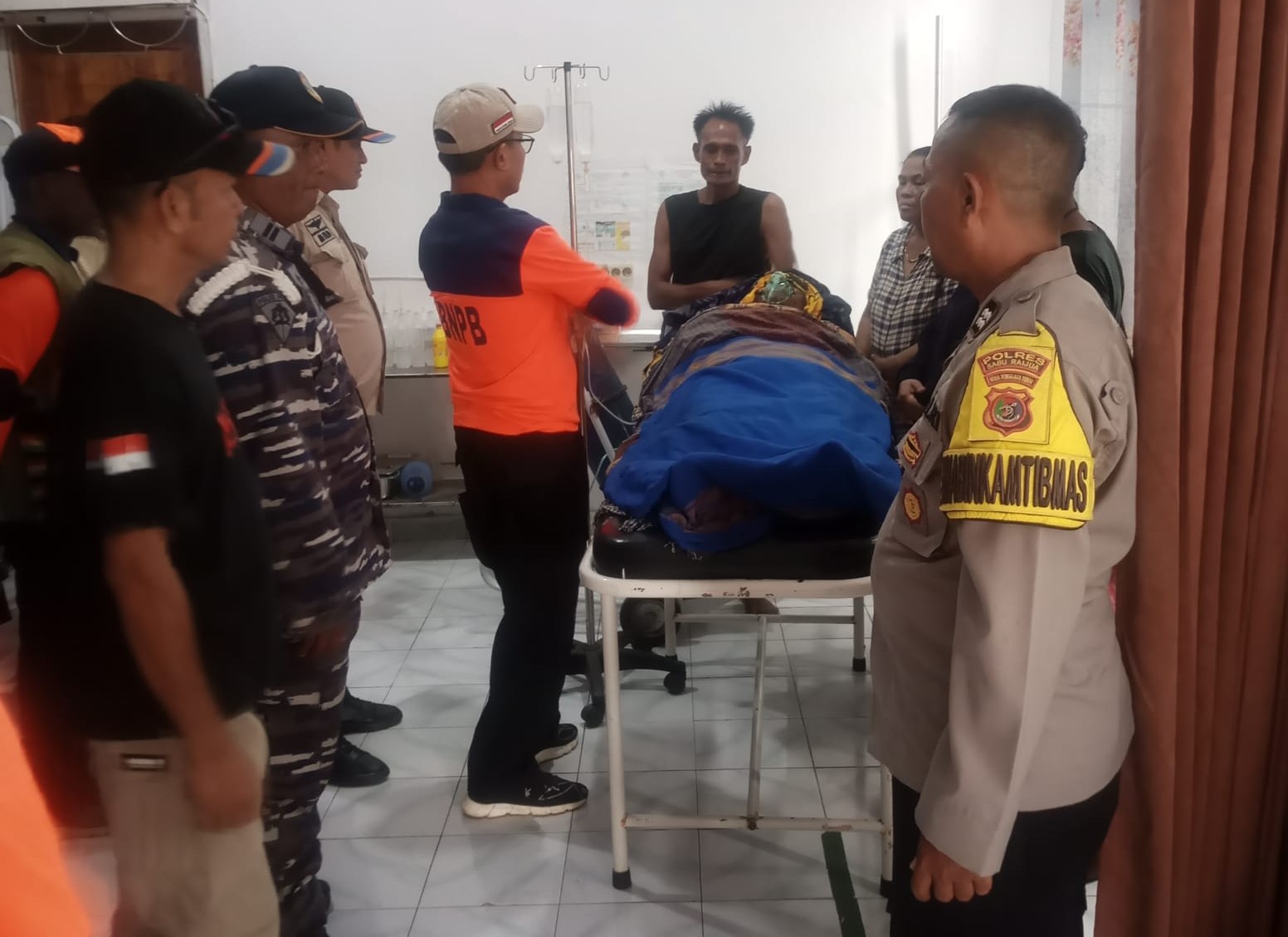Dihantam Gelombang di Tengah Laut, Nelayan Sabu Raijua yang Hilang Akhirnya Ditemukan Selamat Dihantam Gelombang di Tengah Laut, Nelayan Sabu Raijua yang Hilang Akhirnya Ditemukan Selamat