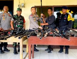 82 Senpira dan Ratusan Amunisi Diserahkan Warga Adonara dalam Sepekan ke Polisi